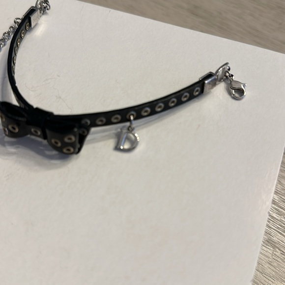 Authentic Dior Bow bracelet. Black patent leather. - Picture 4 of 8